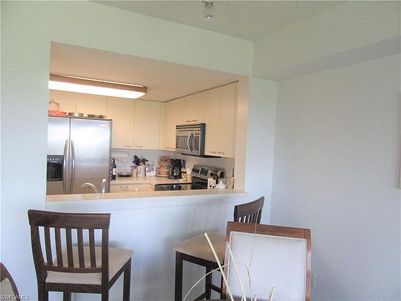 4th image of 7406 Lake Breeze Dr APT 413