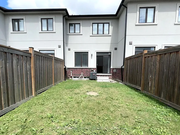 109 Benadir Ave — Photo 44