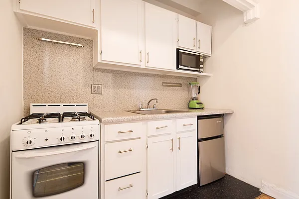 Rented by Compass | media 3