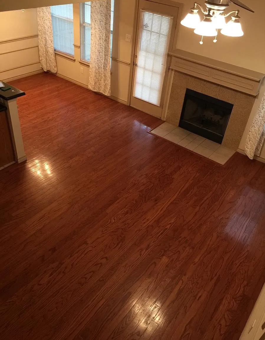 3 bed, 2.5 bath, 1409 sqft, $1,950 — Photo 3