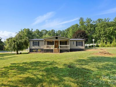 374 Big Hungry Rd, Flat Rock, NC, 28731