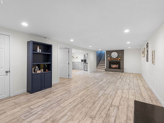 5th image of 52052 SE 3rd Pl