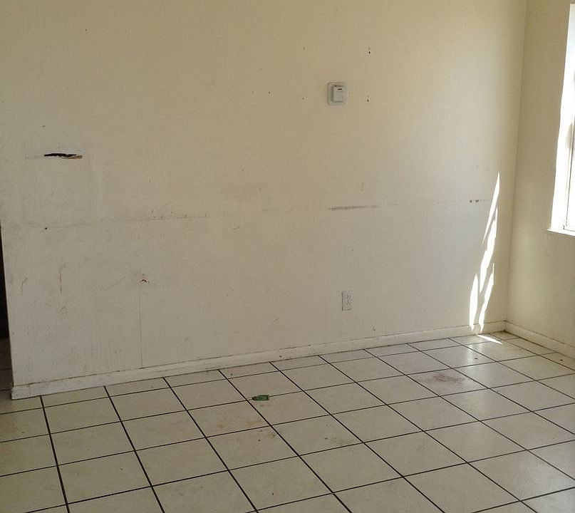 2nd image of 8513 Marquette Ave NE