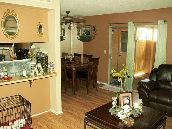 4th image of 721 E Cochise Dr #B