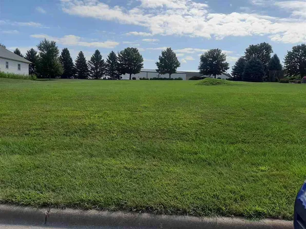 1365 Reddy DRIVE #25, Platteville, WI 53818