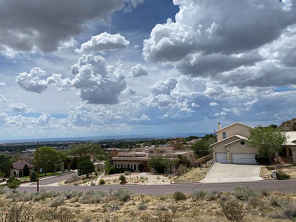 3rd image of 206 Camino De La Sierra NE