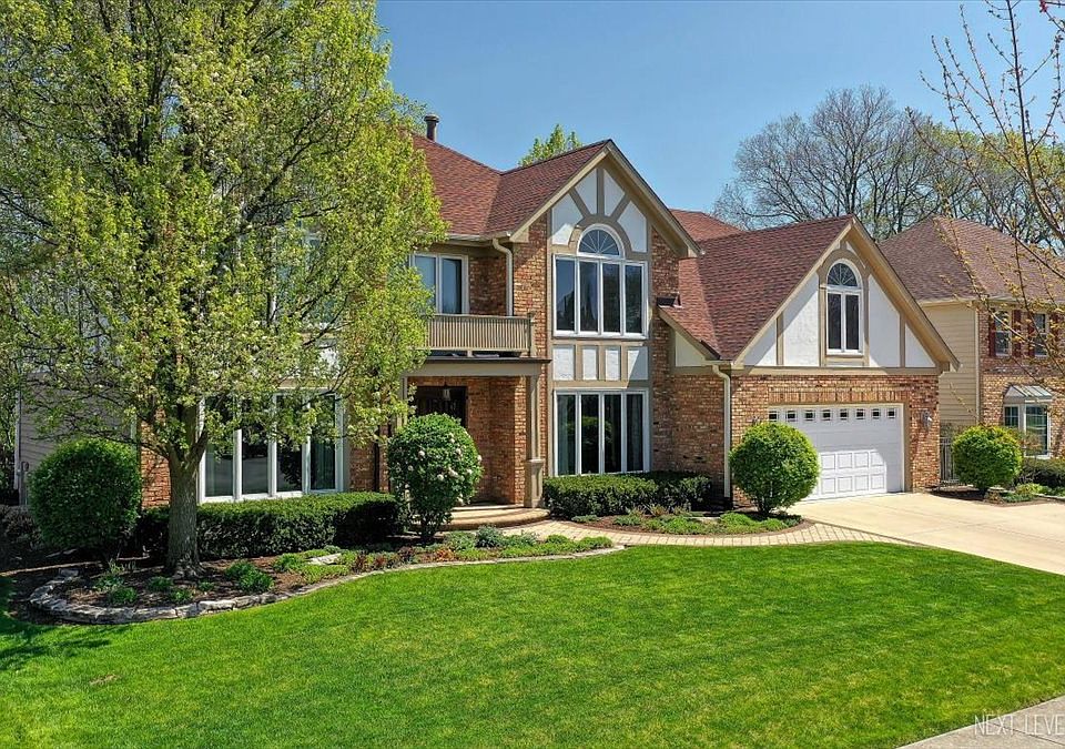 87 Hawkins Cir, Wheaton, IL 60189 Zillow