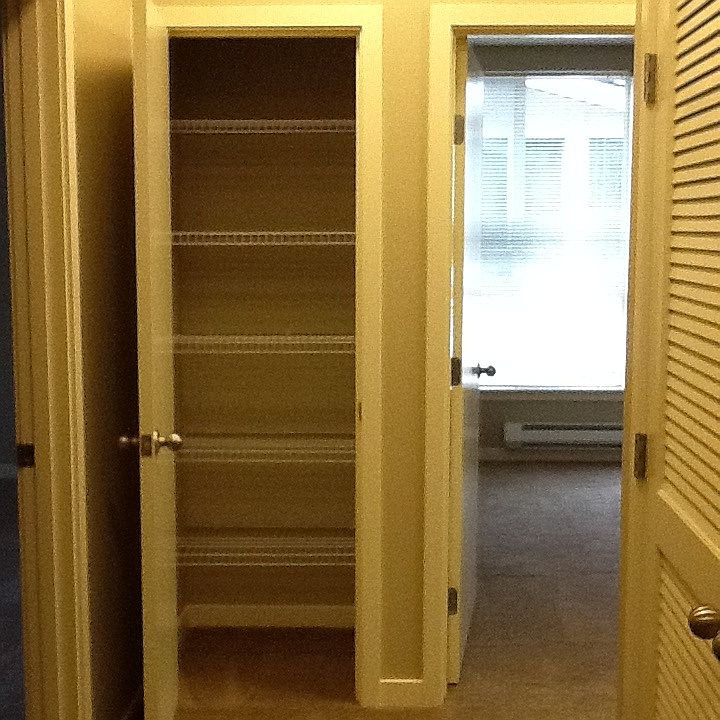 1st image of 951 10th Pl NE Ste 3