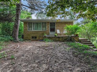 548 Munger Rd, Holly, MI 48442