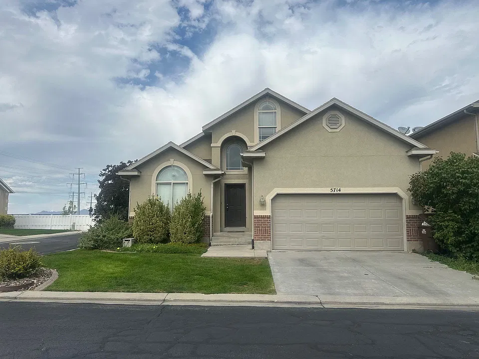 5714 W Cliffhaven Ln
