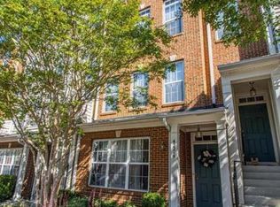 42219 Black Rock Ter, Aldie, VA 20105