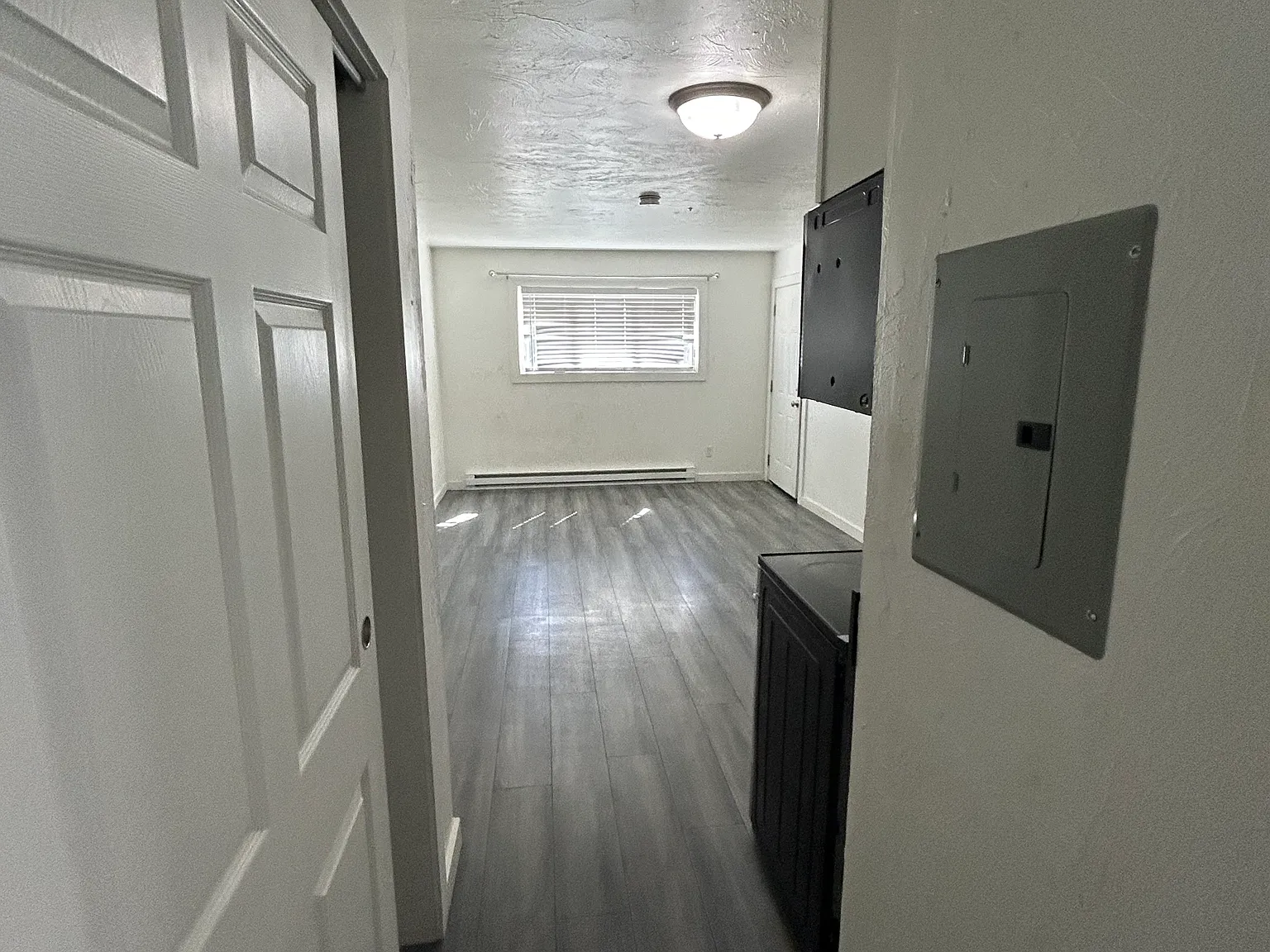 Studio, $1,200 — Photo 4
