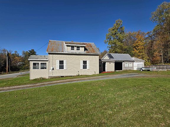 5th image of 360 Pond Hill Road