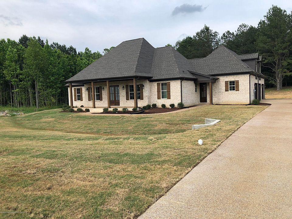 2nd image of 5400 E Point Dr