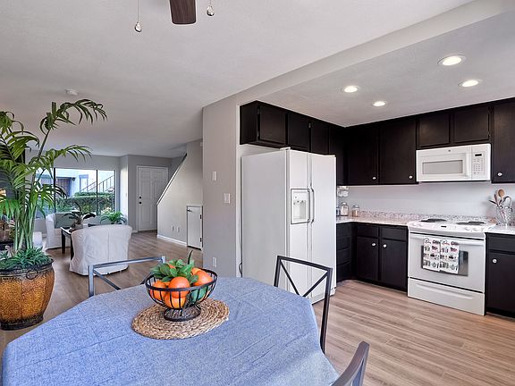 3rd image of 4155 Tiberon Dr