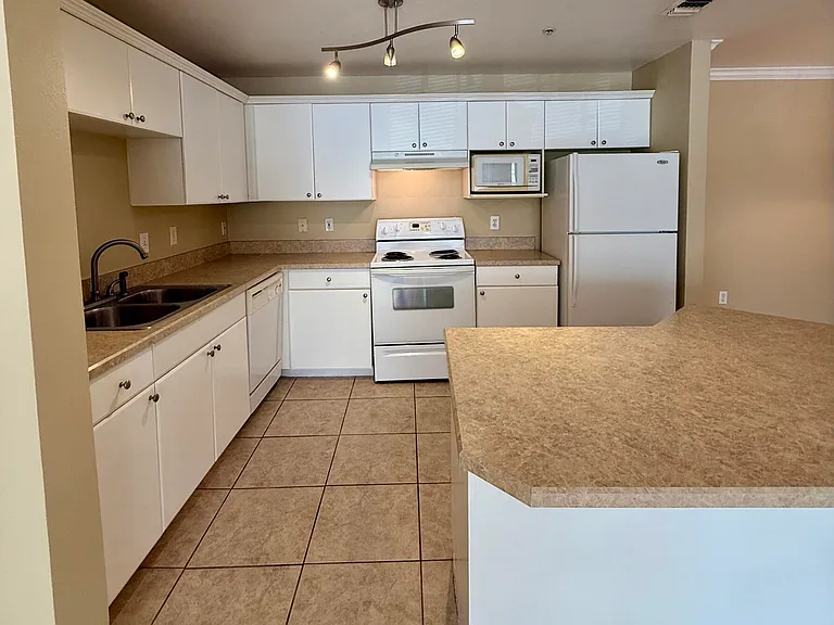 3591 Kernan Blvd S #217 — Photo 8