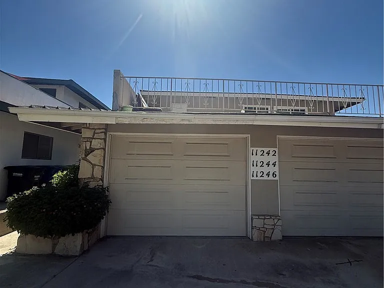 11246 Benton St — Photo 10
