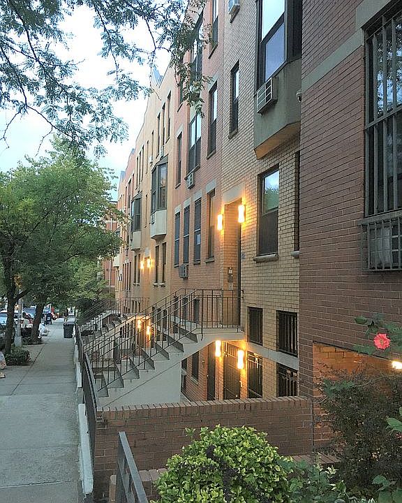 1st image of 100 Bennett Ave APT 1A