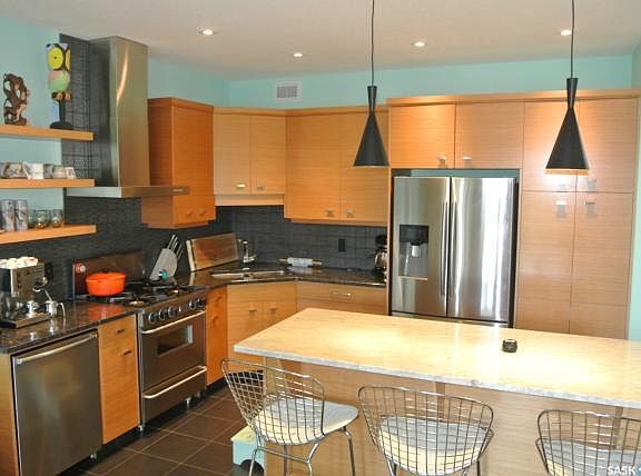 5th image of 4805 McCombie Cres