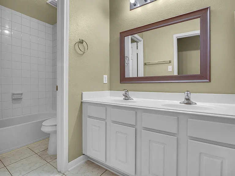 2919 Silverbit Trail Ln — Photo 31