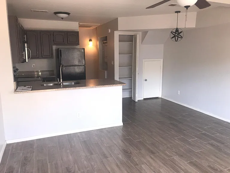 2301 E University Dr — Photo 5