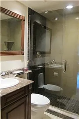 Rented by R New York | media 17