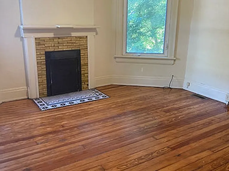 321 S Main St — Photo 5