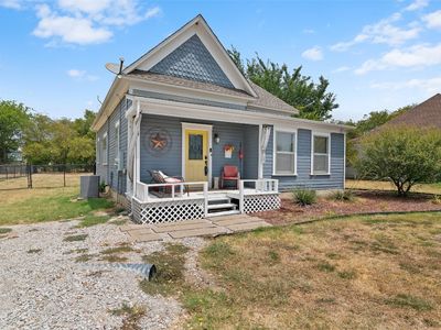 204 E James St, Ponder, TX, 76259