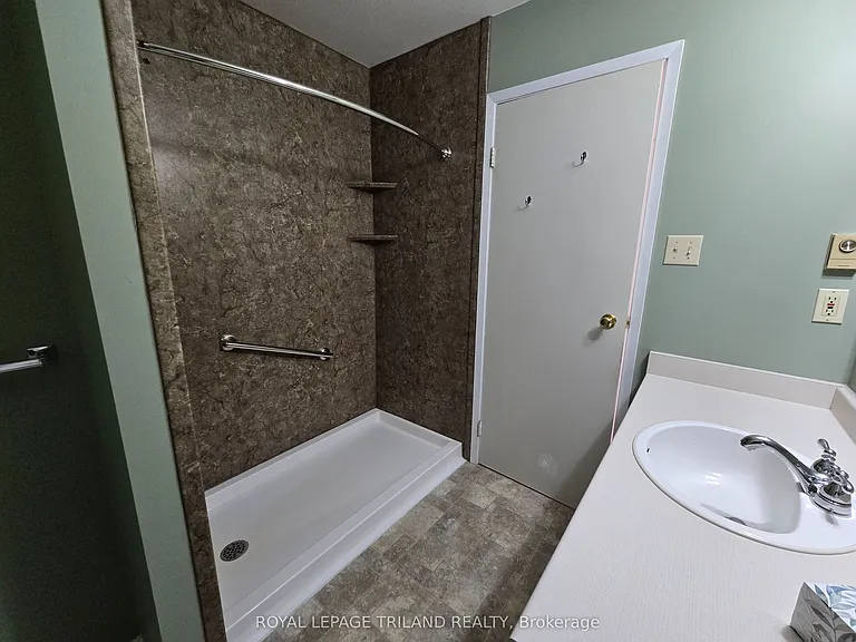 91 Alexandria Ave #202 — Photo 14