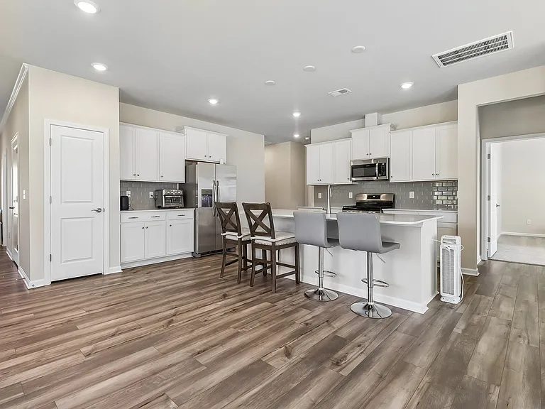 250 Backspin Dr — Photo 10