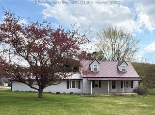6955 Crooked Run Rd, Ravenswood, WV 26164