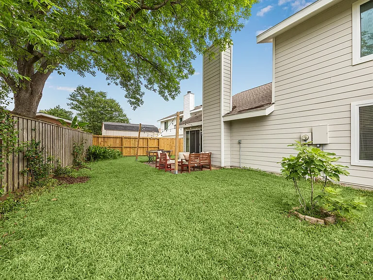 13511 Windchase Ct — Photo 17