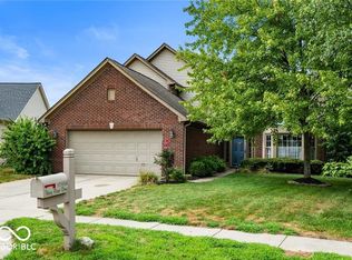 10934 Haig Point Dr, Fishers, IN 46037