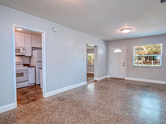 5th image of 4104 W Lawn Ave