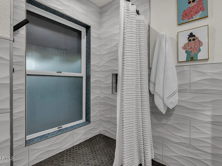 4611 E Desert Dr — Photo 39
