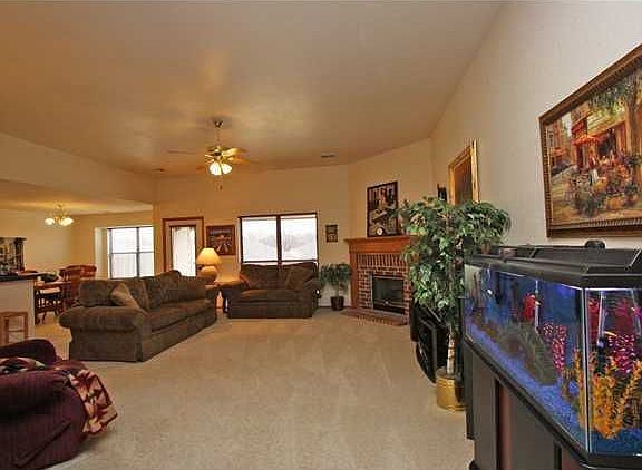 2nd image of 12217 S Land Ave