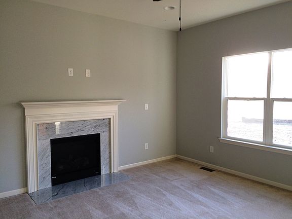 4th image of 14380 Woodgrove Dr #106