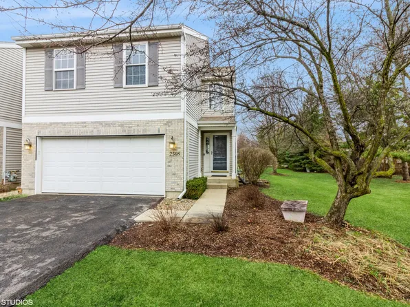 2508 Amber Ln, Elgin, IL 60123