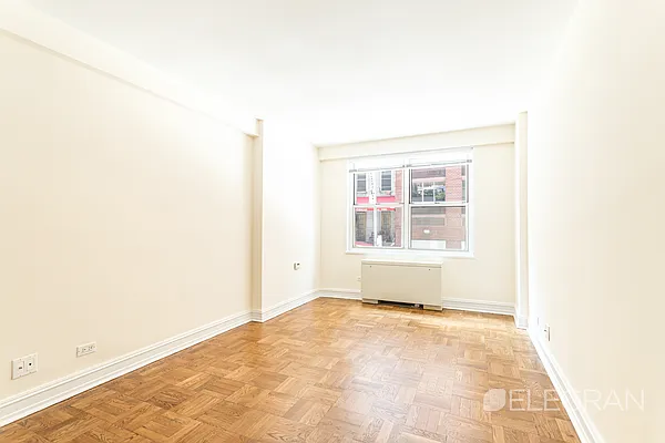 Rented by (Legacy) Elegran | media 3