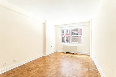 Rented by (Legacy) Elegran