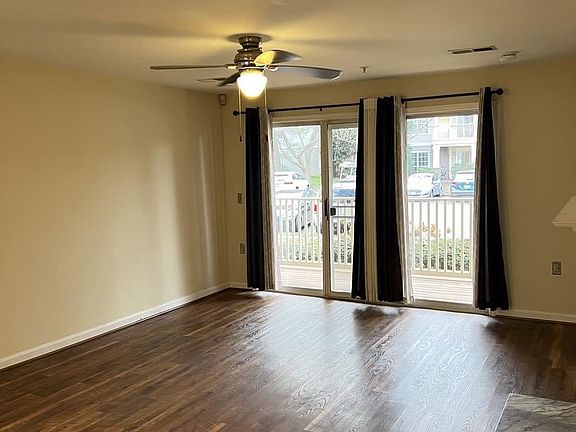 5th image of 15309 Diamond Cove Ter APT L