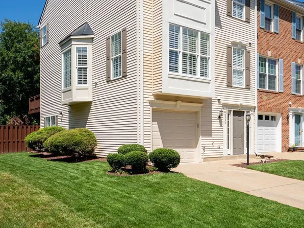 6536 Kelsey Point Cir, Alexandria, VA 22315