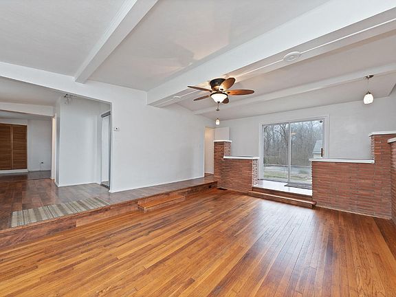 2nd image of 4269 Terrace Dr
