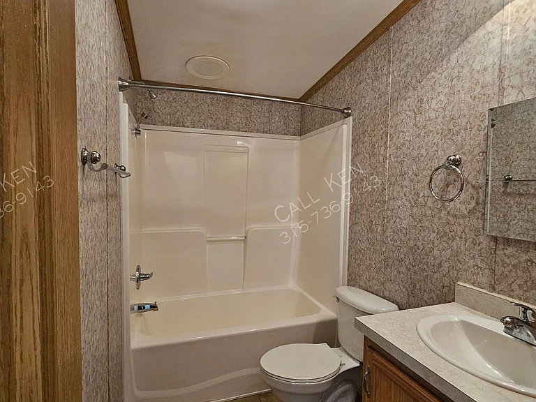 4 Majestic Ln — Photo 7