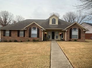 3301 Kinross Dr, Fort Smith, AR 72908