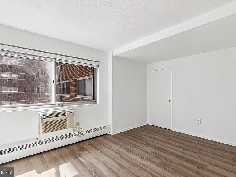 2101 Chestnut St #1121 — Photo 13