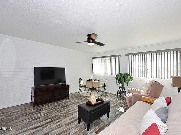 5th image of 815 N HAYDEN Road #B109