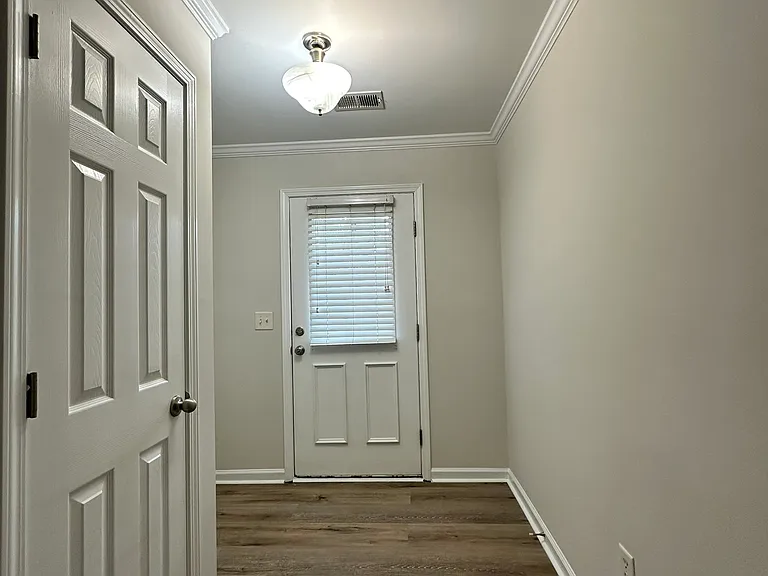 3340 Griffin Way — Photo 2