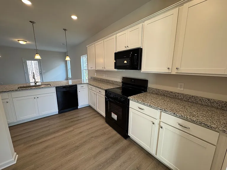 13 Whistling Oaks Dr — Photo 6