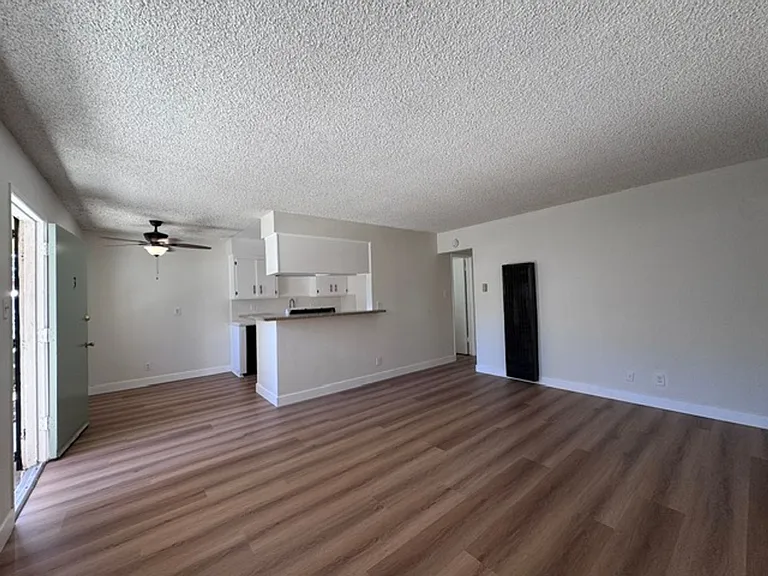 750 Orizaba Ave — Photo 1